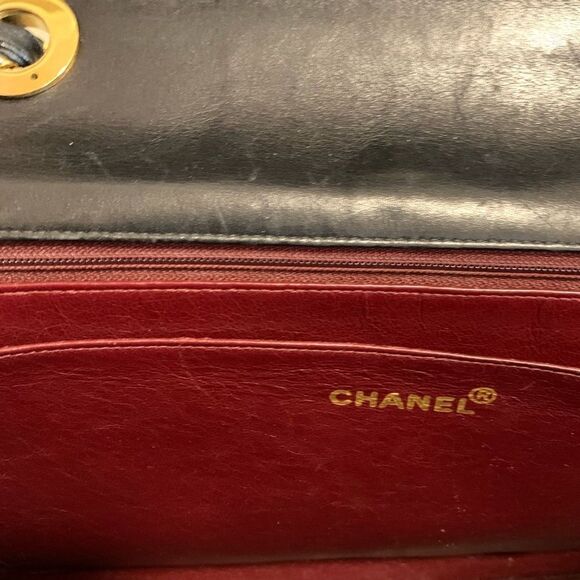 Classic Large Black Quilted Chanel Flap Bag - Picture 15 of 16